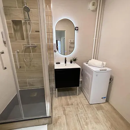 Appartement Au Coeur Des Arenes - Parking Prive à Metz Extérieur photo